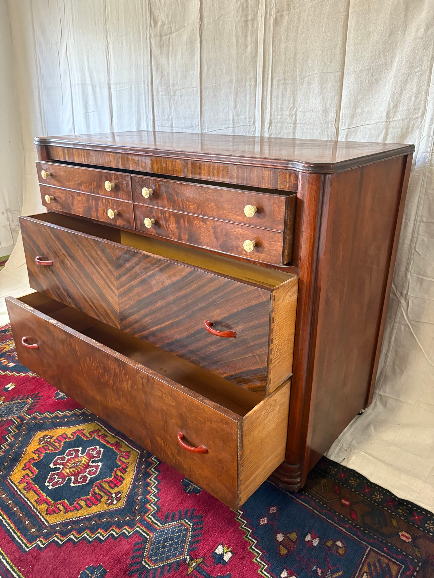 Art Deco Chest of Drawers