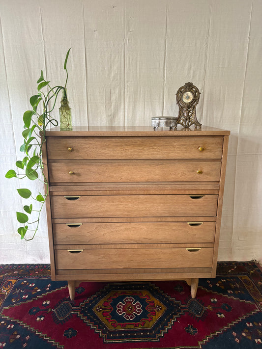 United Tall Chest