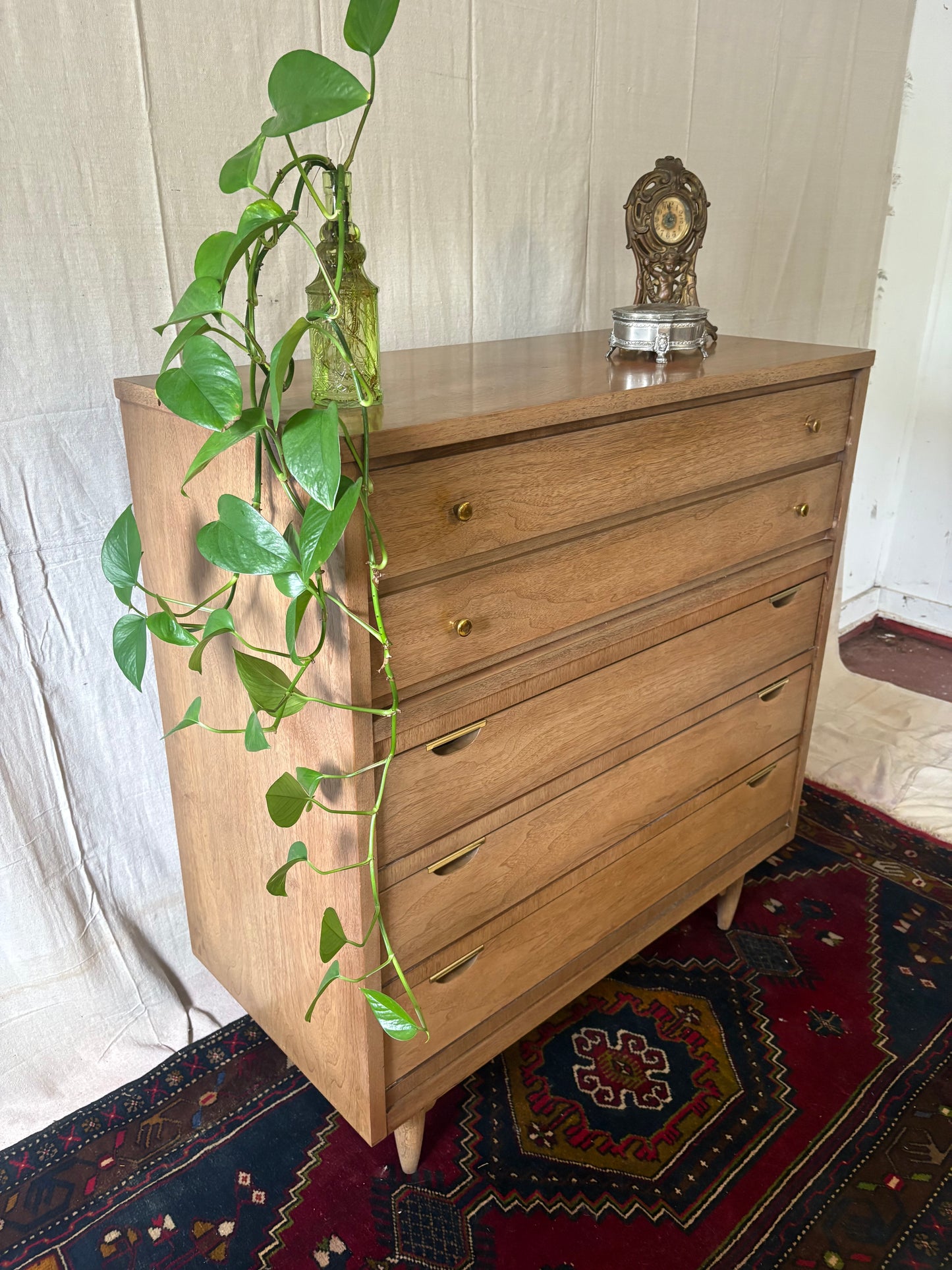 United Tall Chest
